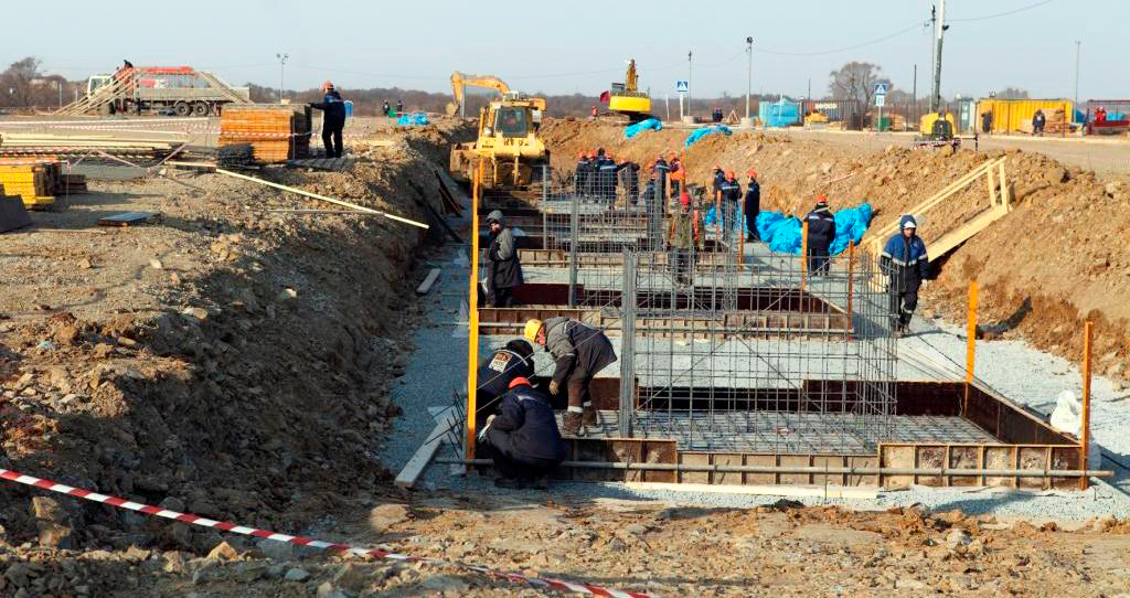 прокладка наружных коммуникаций бетонирование основания