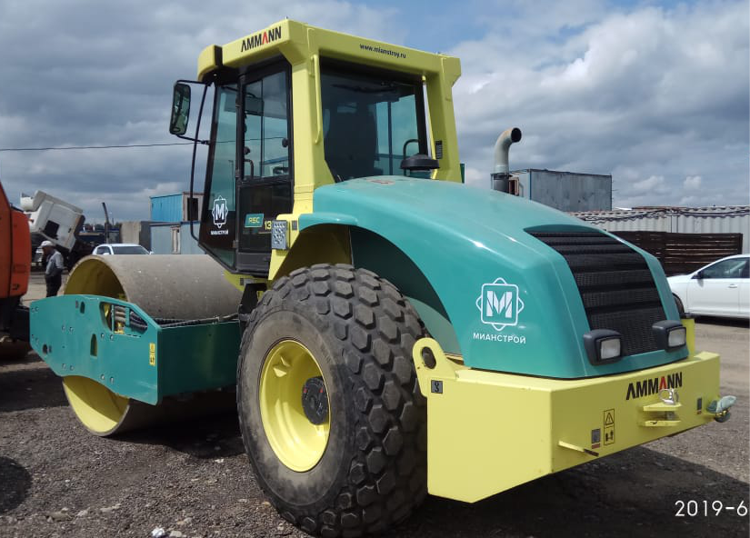 каток грунтовый